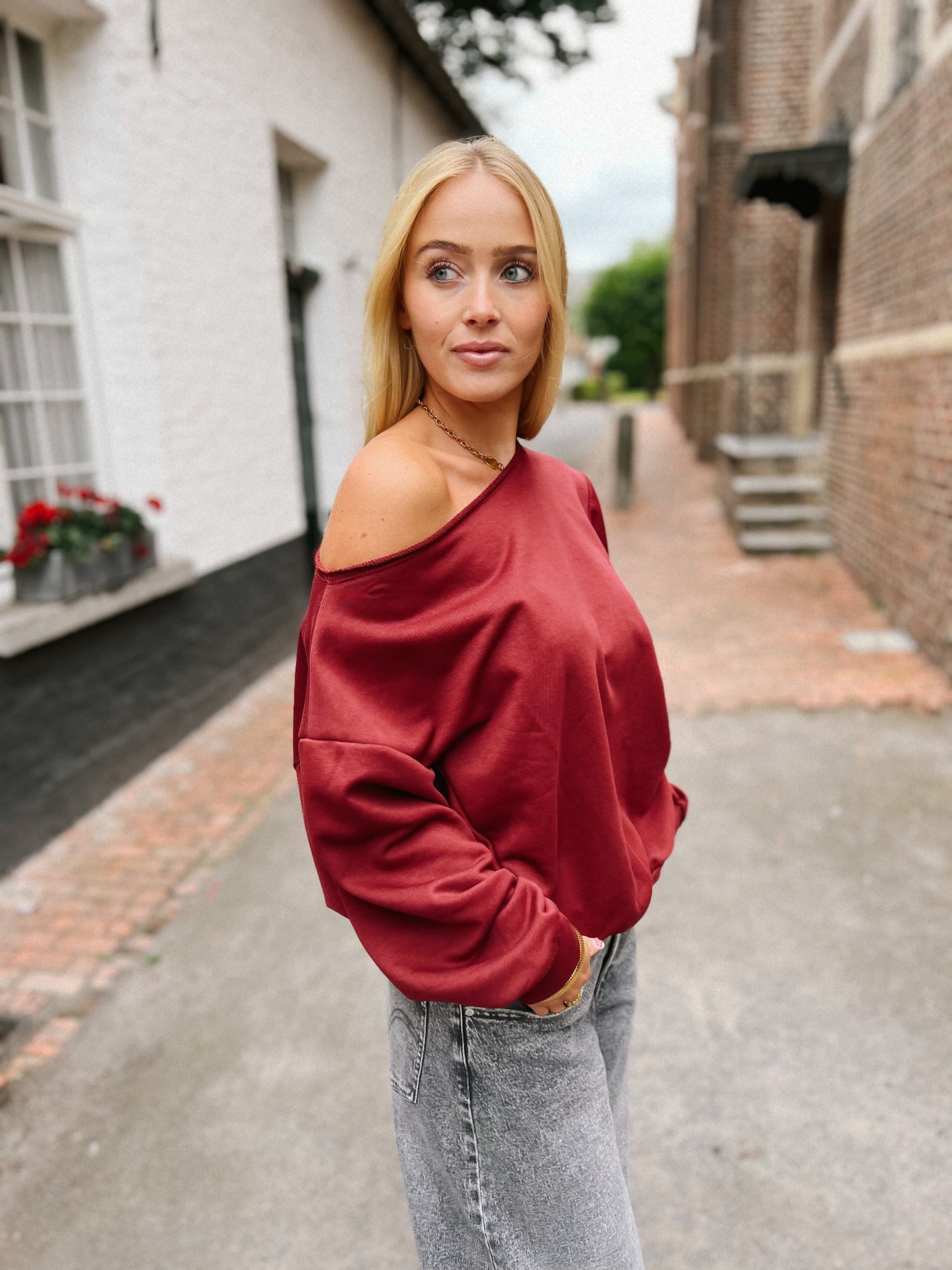 Sweater Off Shoulder - Bordeaux