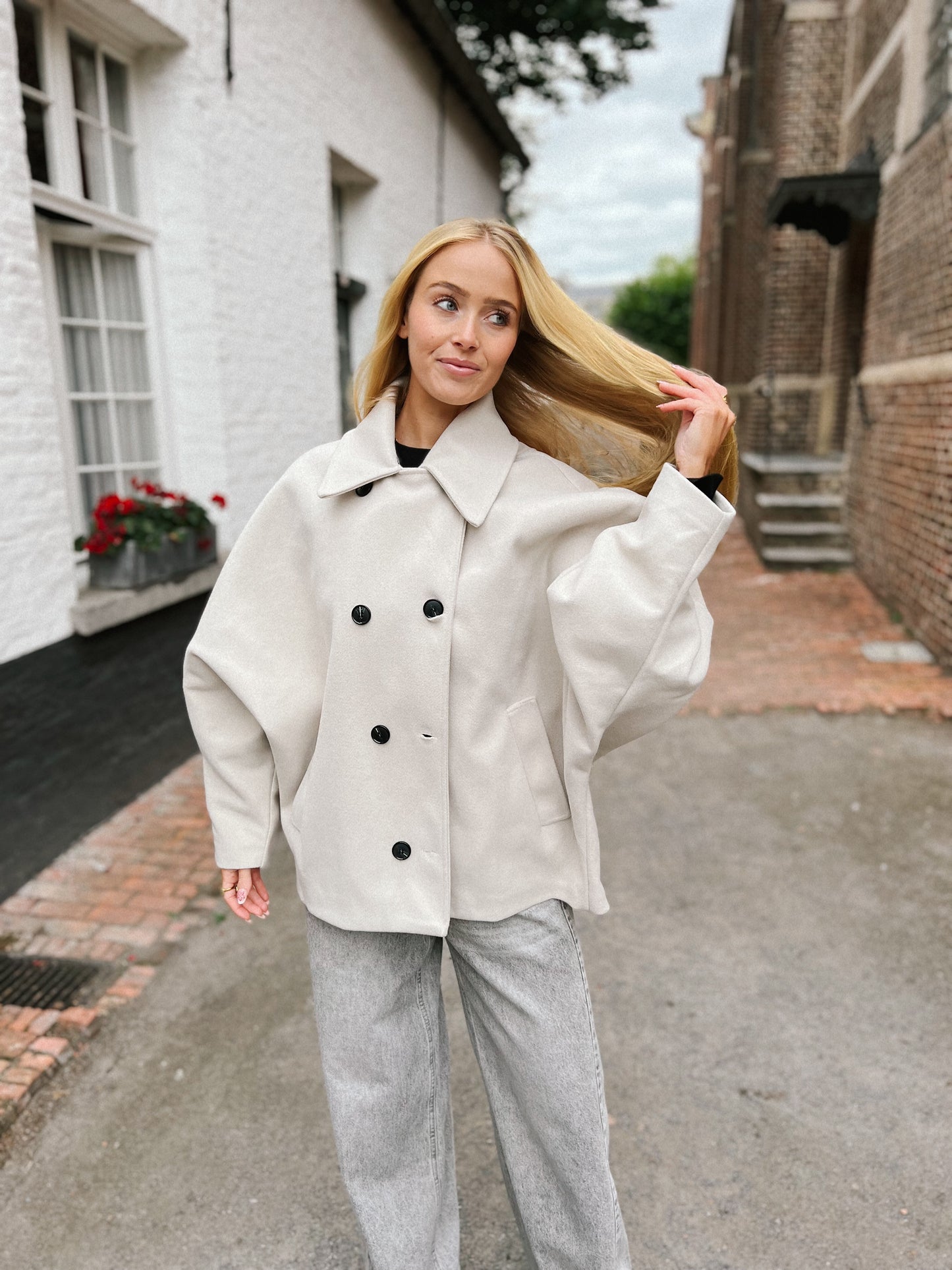 Jas Claire - Beige