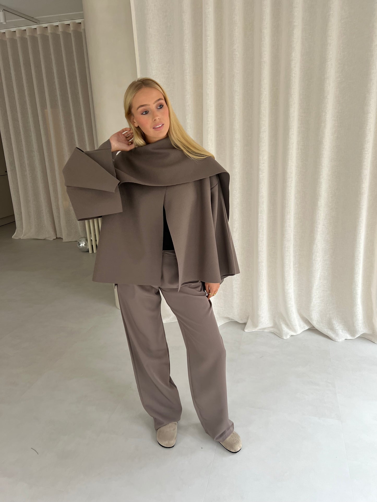 Cape Emmy - Taupe