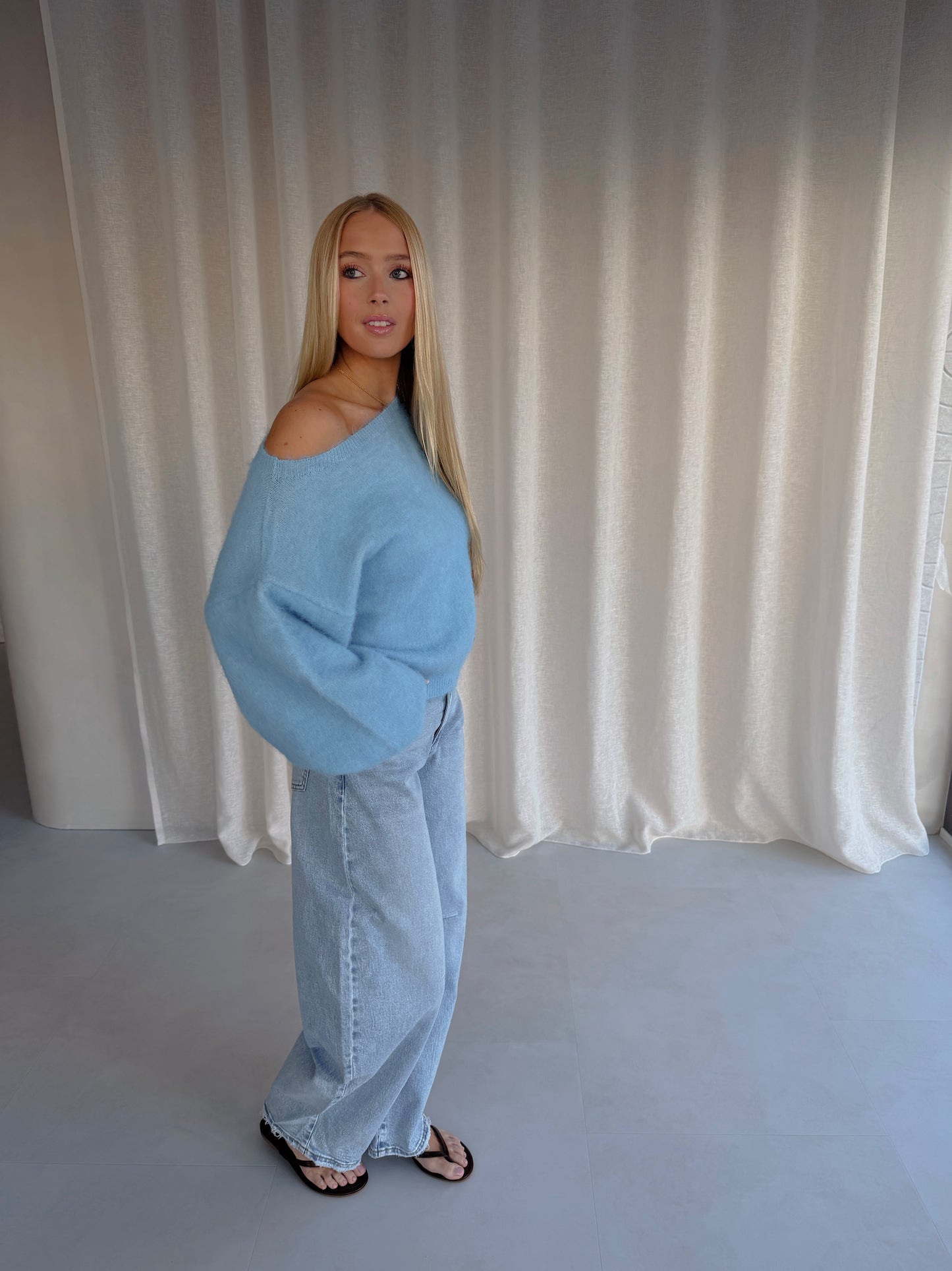 Trui off shoulder - Lichtblauw