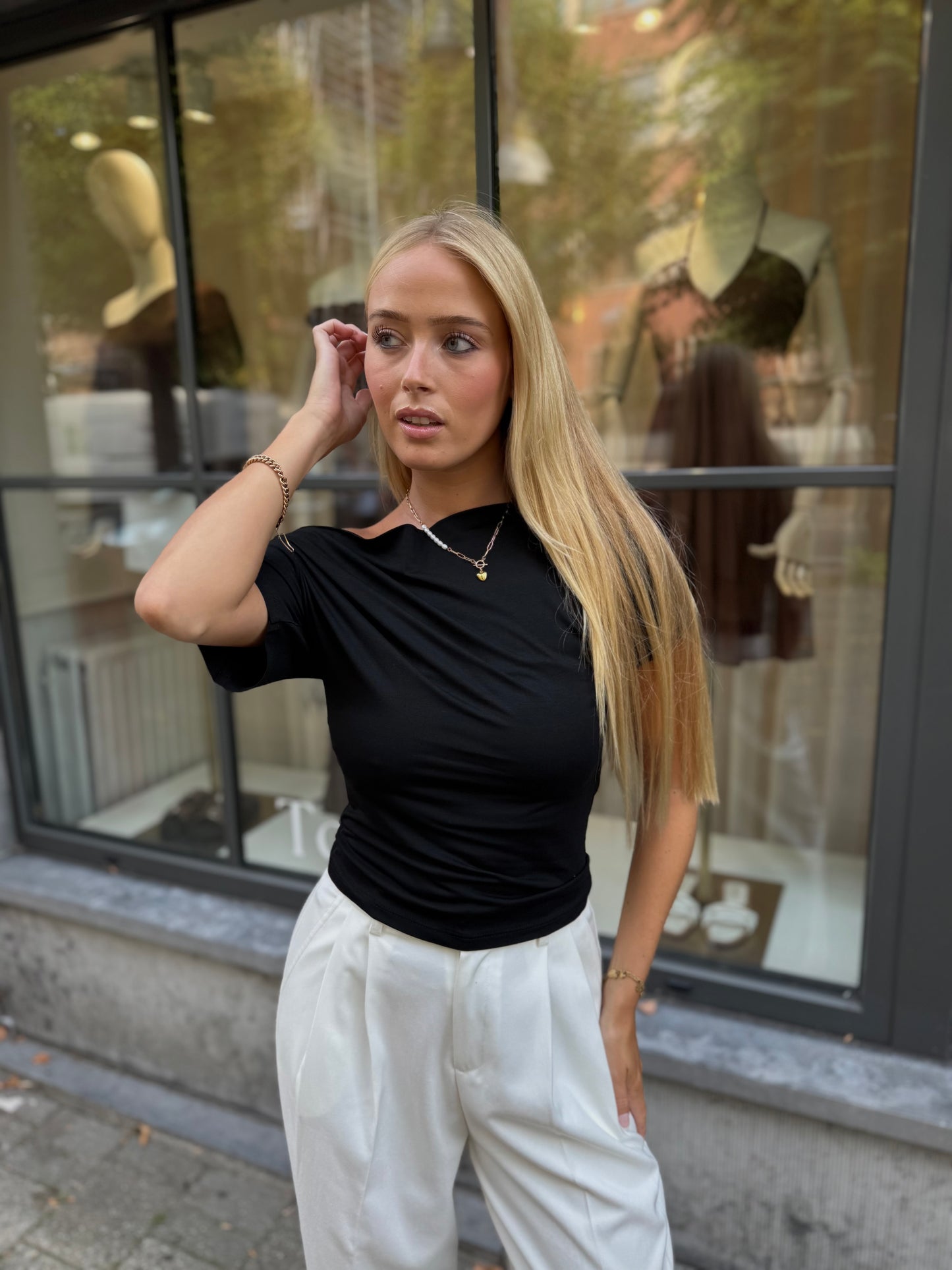 Shirt Off Shoulder - Zwart