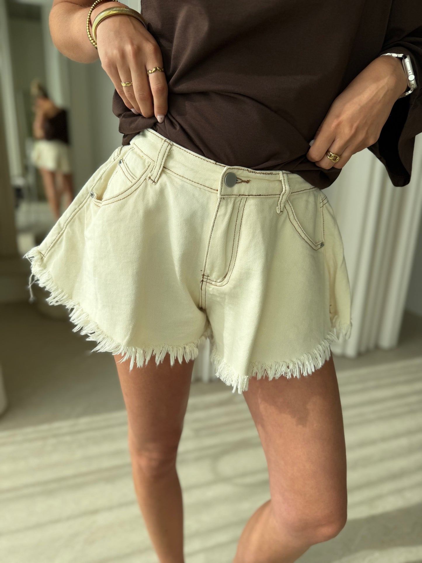 Short Ruffle - Ecru