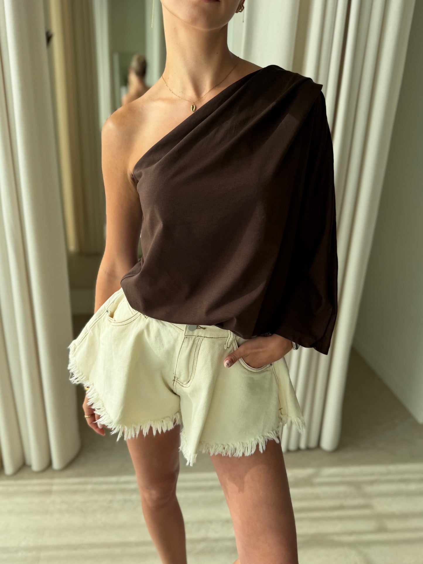 Short Ruffle - Ecru