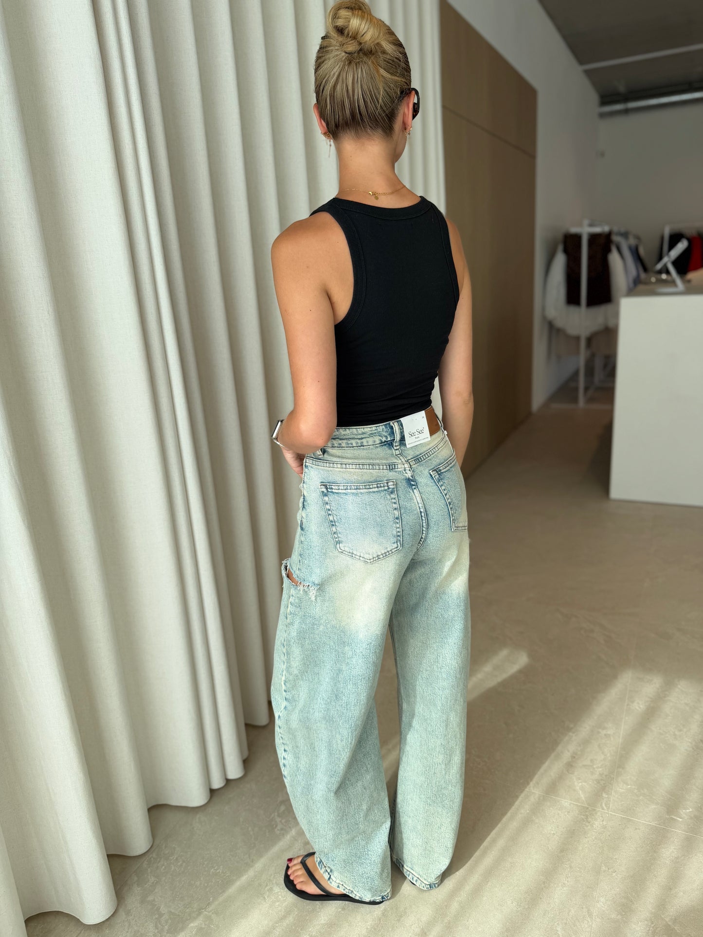 Jeans Cut Out