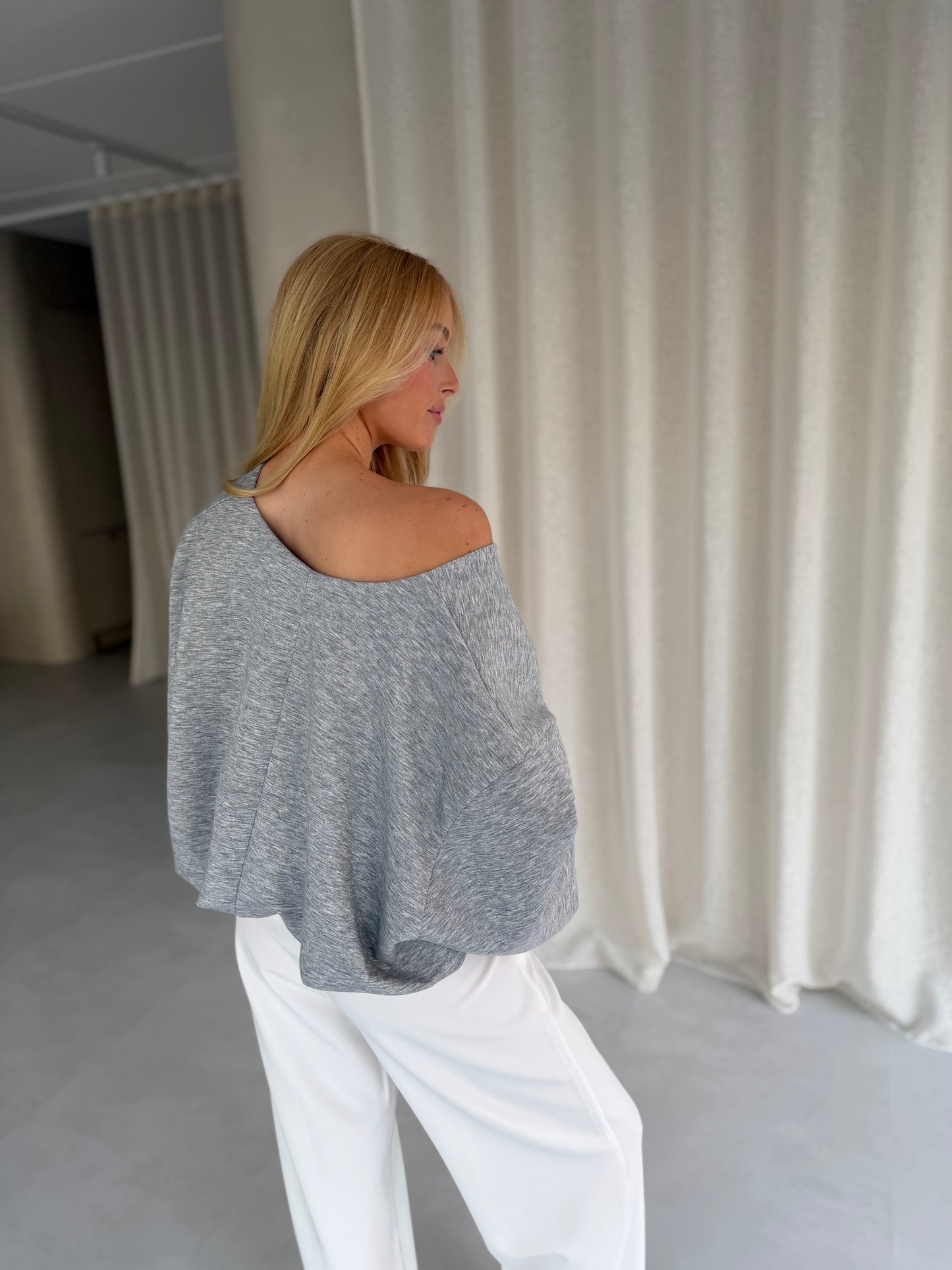Sweater amber - grijs