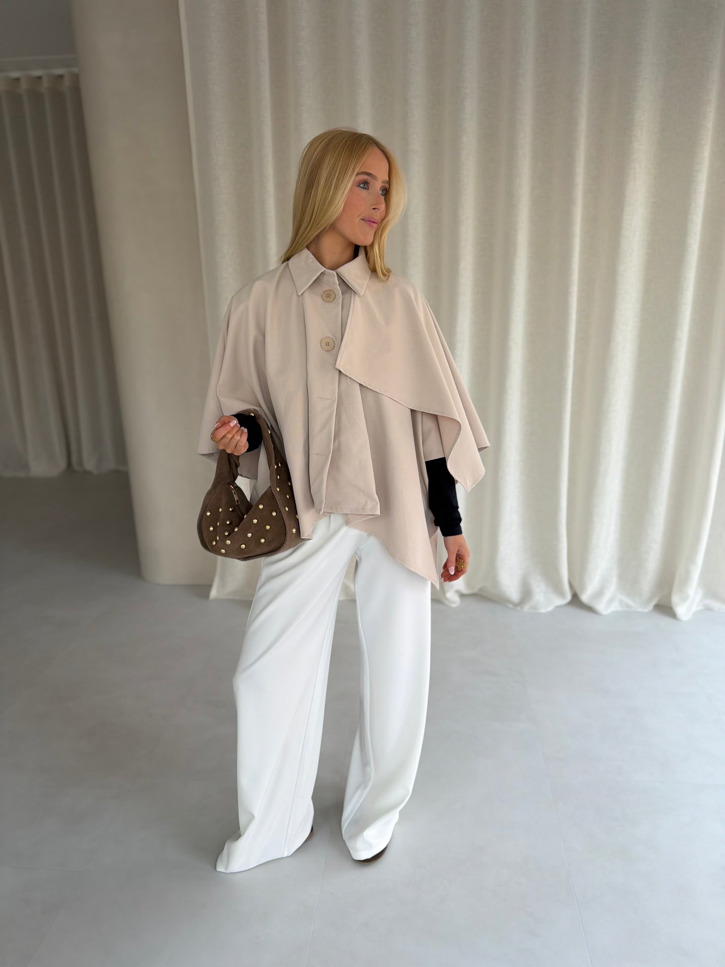 Jas Pinka - Beige