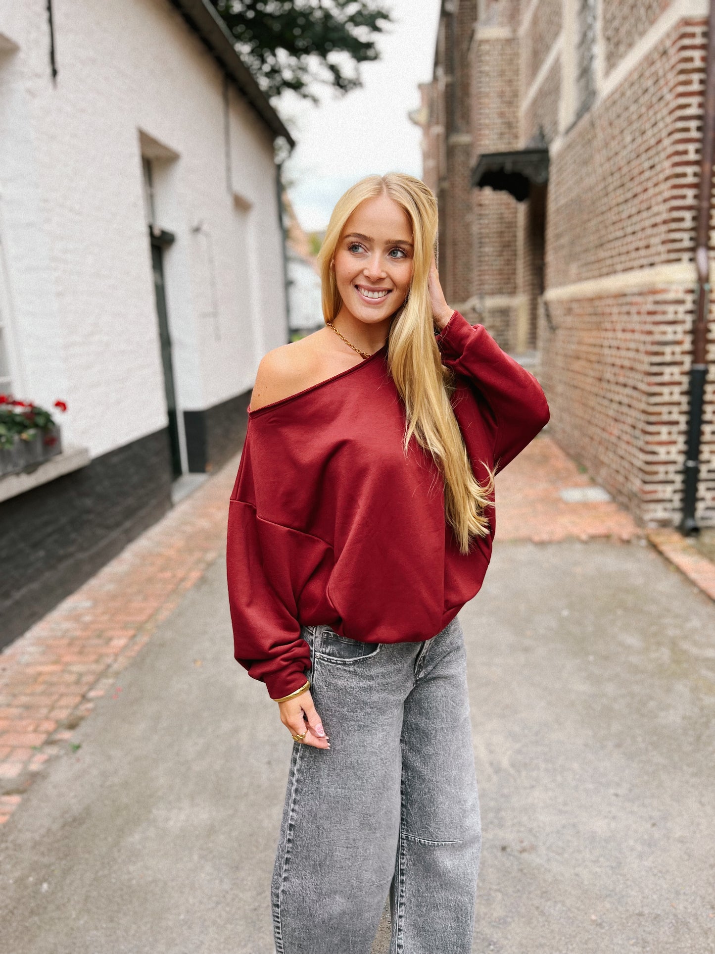 Sweater Off Shoulder - Bordeaux